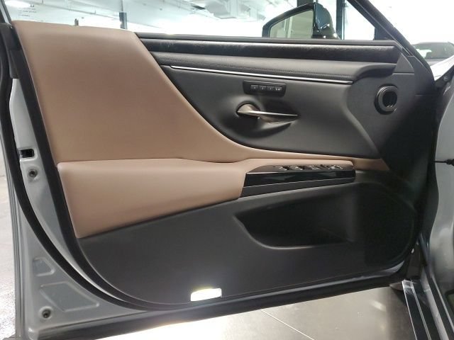 Used 2025 Lexus ES 350 w/ Premium Package FWD image 14