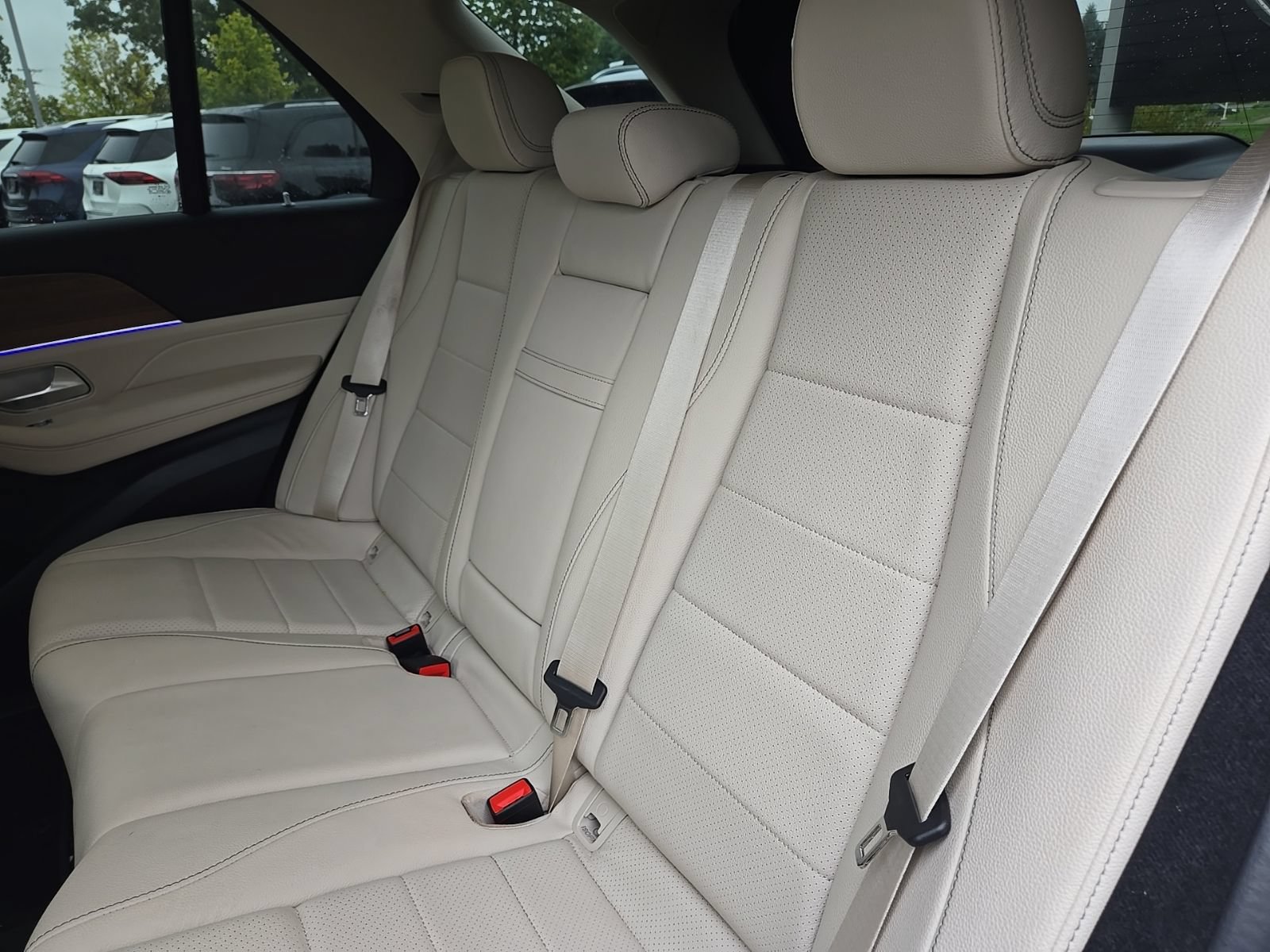 Used 2025 Mercedes-Benz GLE 450e 4MATIC image 9