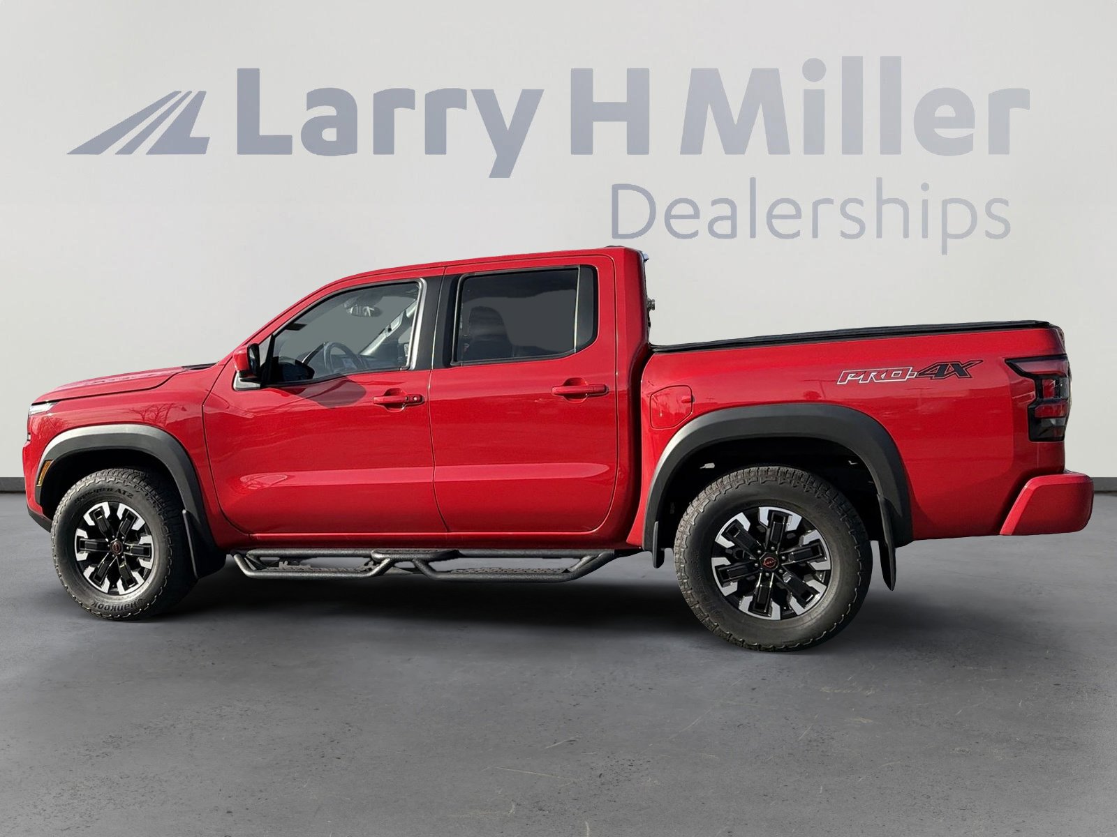 Used 2023 Nissan Frontier PRO-4X w/ Pro Convenience Package image 5