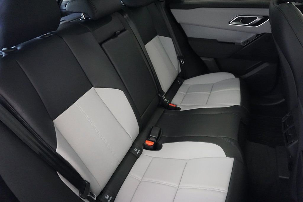 Used 2025 Land Rover Range Rover Velar S image 27