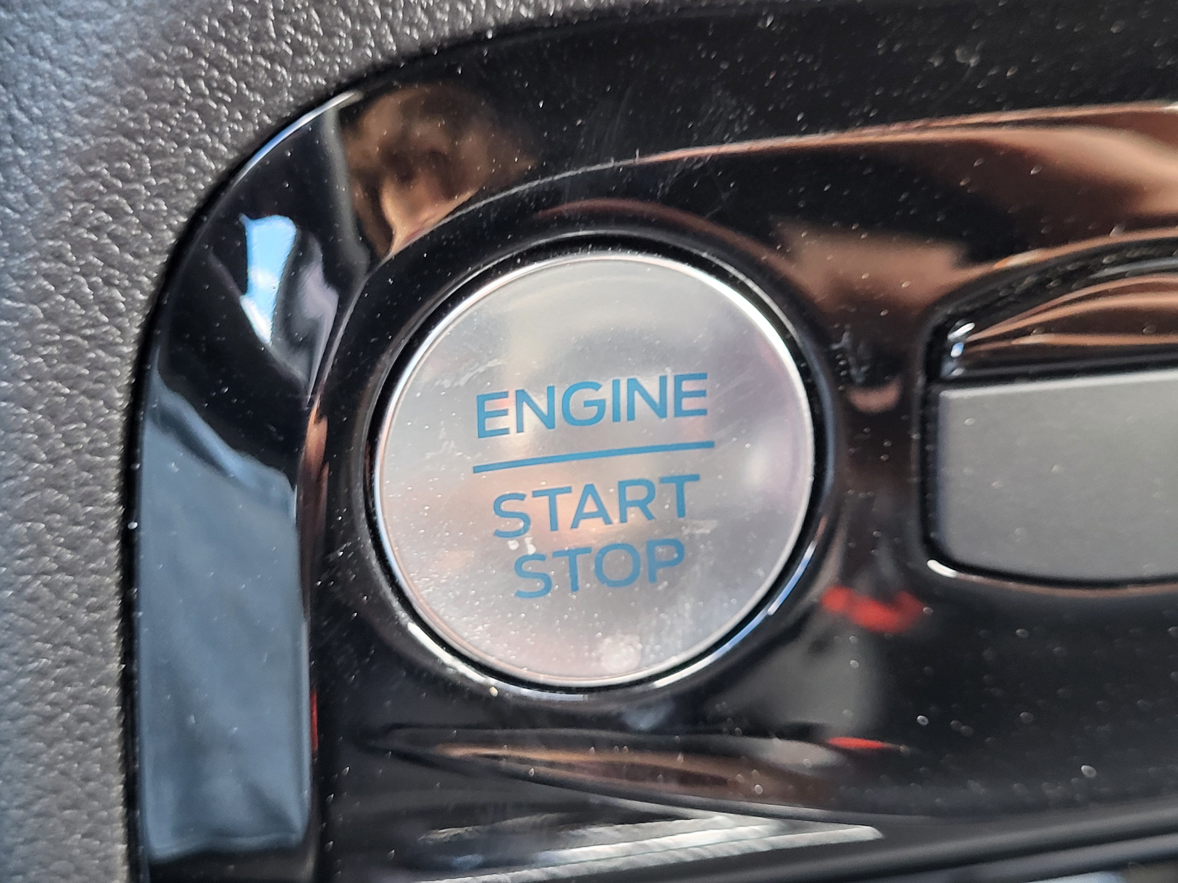 Used 2023 Ford Escape ST-Line w/ Tech Pack #1 FWD image 21