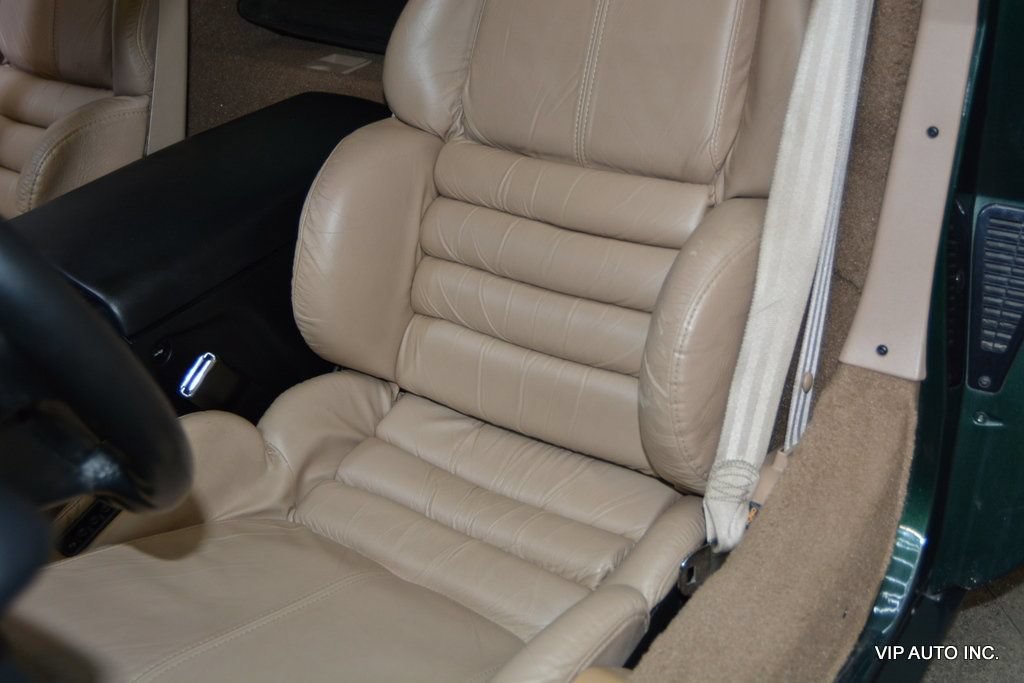 Used 1992 Chevrolet Corvette Coupe RWD image 13