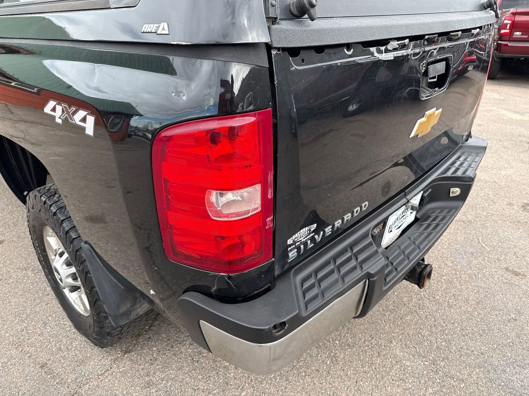 Used 2013 Chevrolet Silverado 2500 LT w/ Interior Plus Package image 11