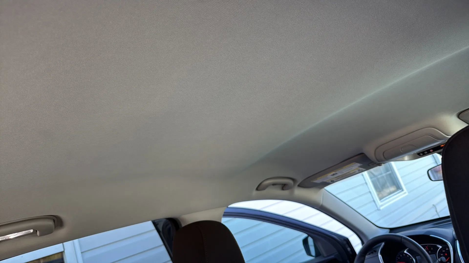 Used 2023 Chevrolet Equinox LT image 25