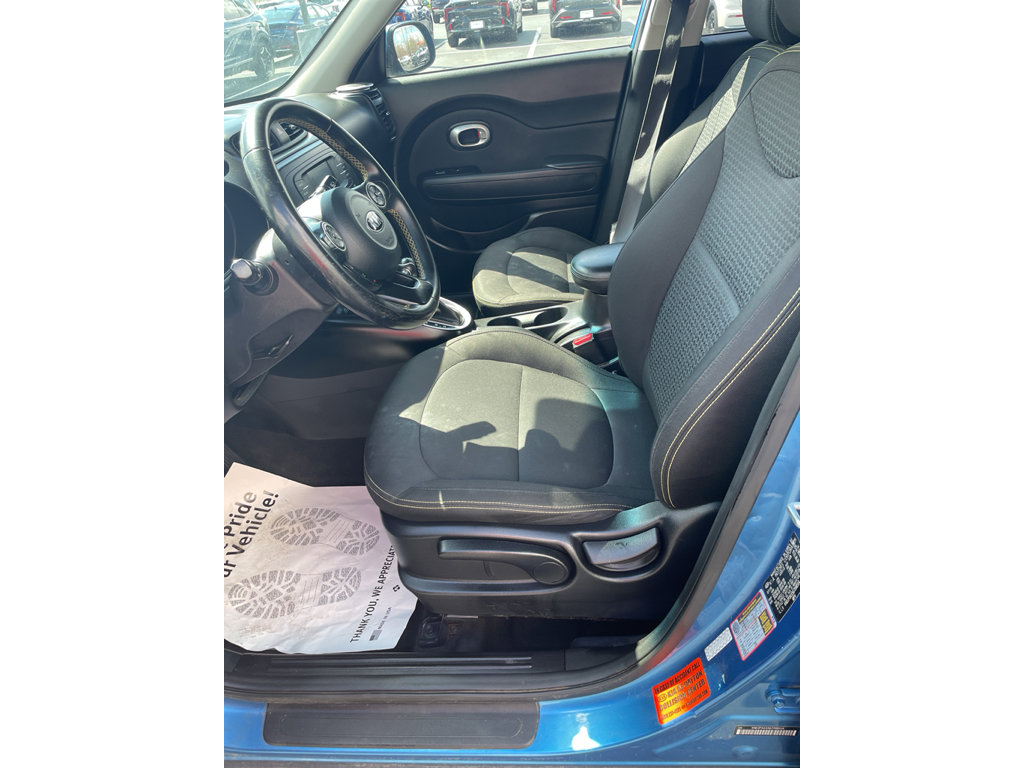 Used 2016 Kia Soul + w/ Designer's Package image 11