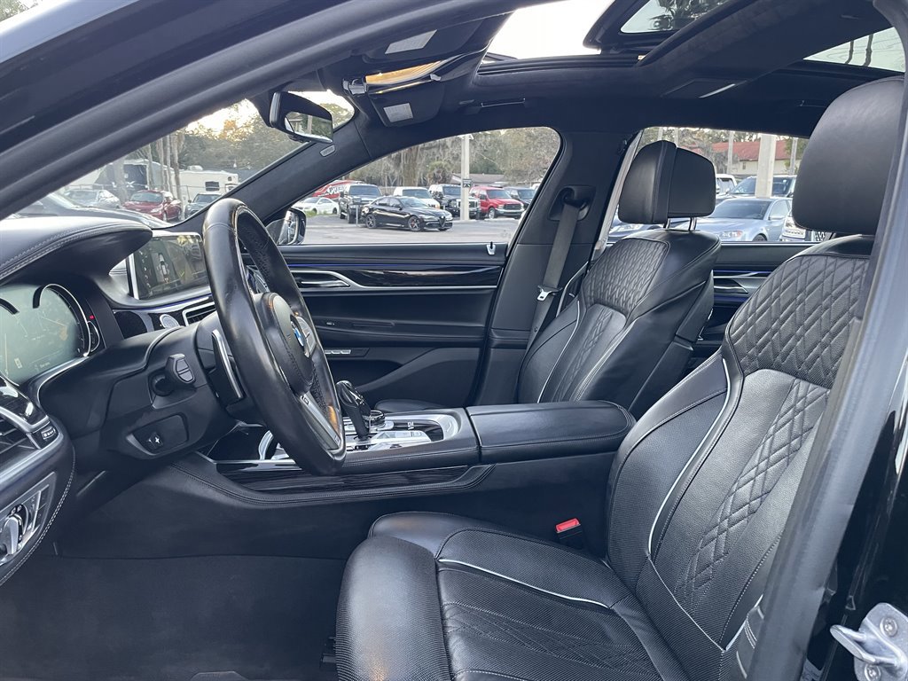 Used 2018 BMW M760i xDrive w/ Luxury Rear Seating Package AWD/4WD image 22