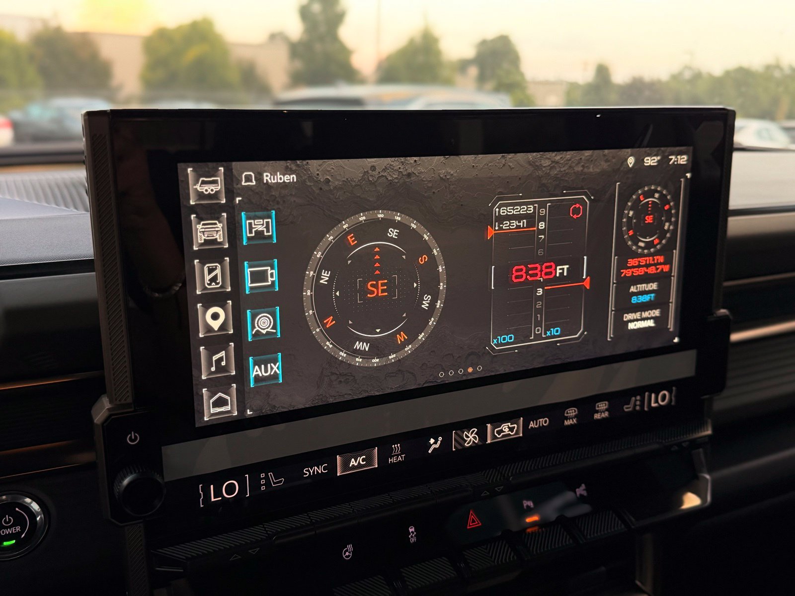 Used 2024 GMC Hummer EV 3X AWD/4WD image 56