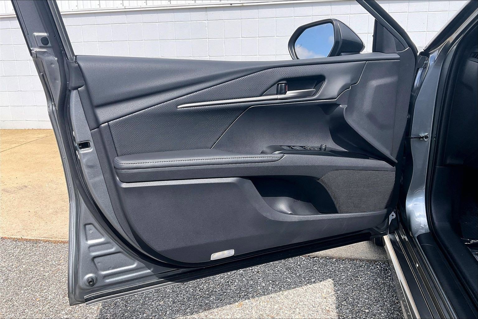 Used 2026 Toyota Camry XSE FWD image 28
