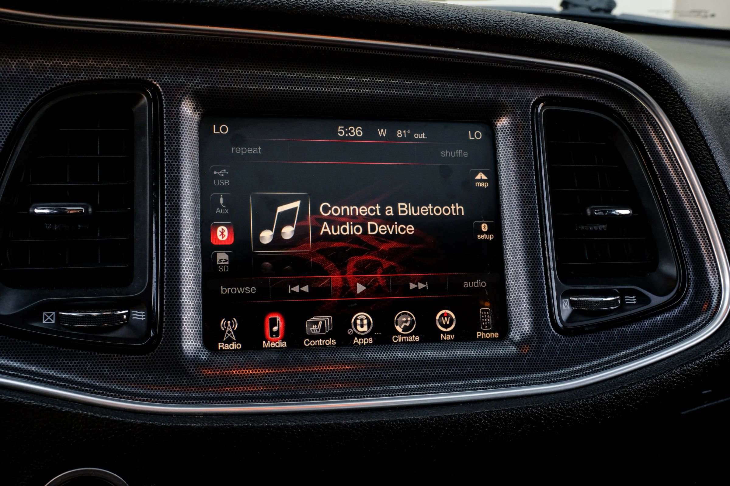 Used 2016 Dodge Challenger R/T Scat Pack w/ Leather Interior Group image 29