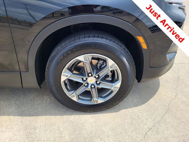 Used 2025 Chevrolet Blazer LT FWD image 25
