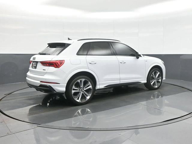 Used 2022 Audi Q3 2.0T Premium Plus w/ Premium Plus Package image 7