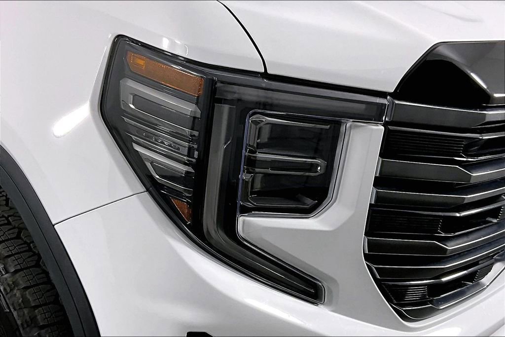 Used 2026 GMC Sierra 1500 AT4 w/ Technology Package image 31