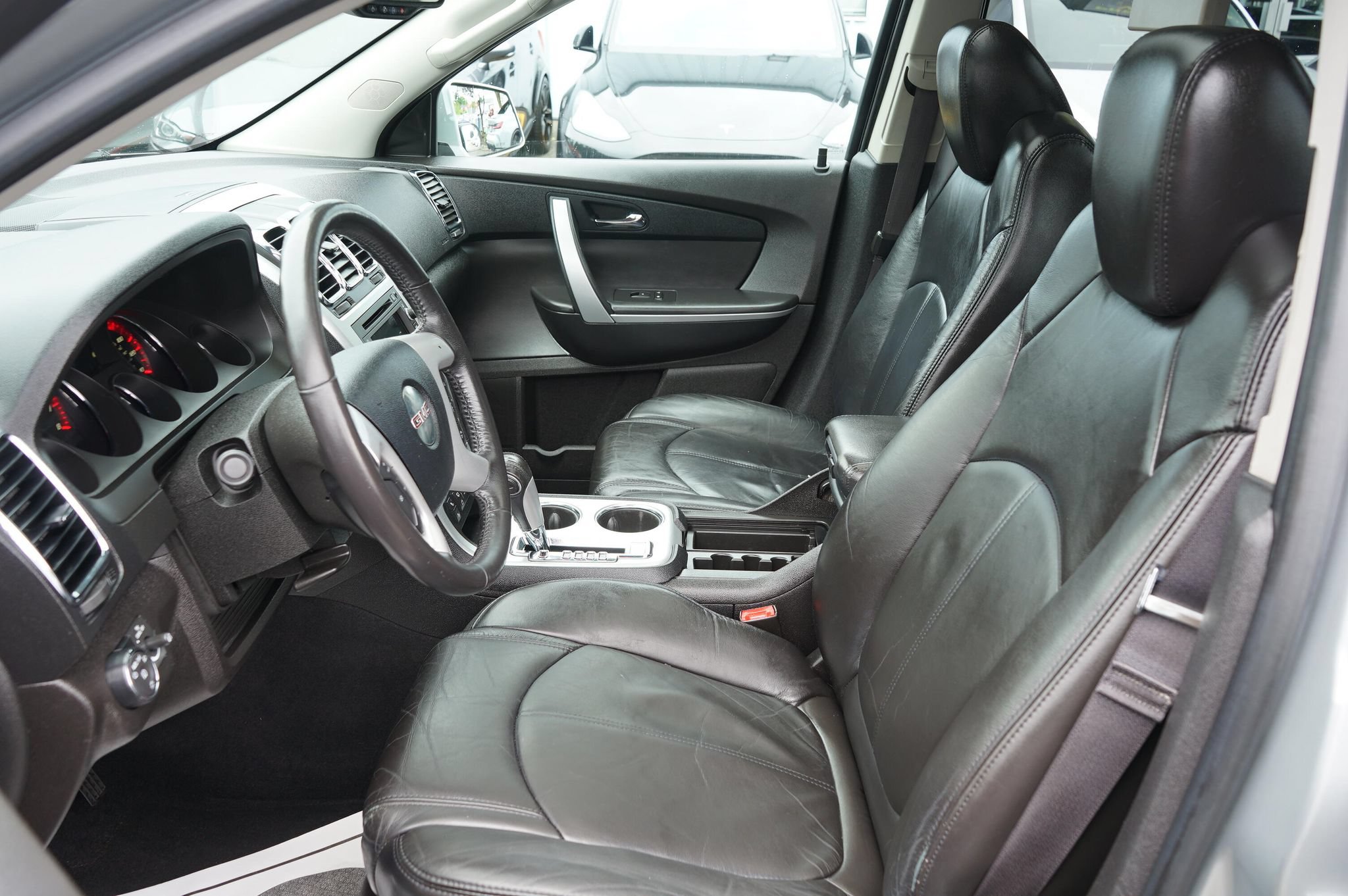 Used 2011 GMC Acadia SLT AWD/4WD image 13