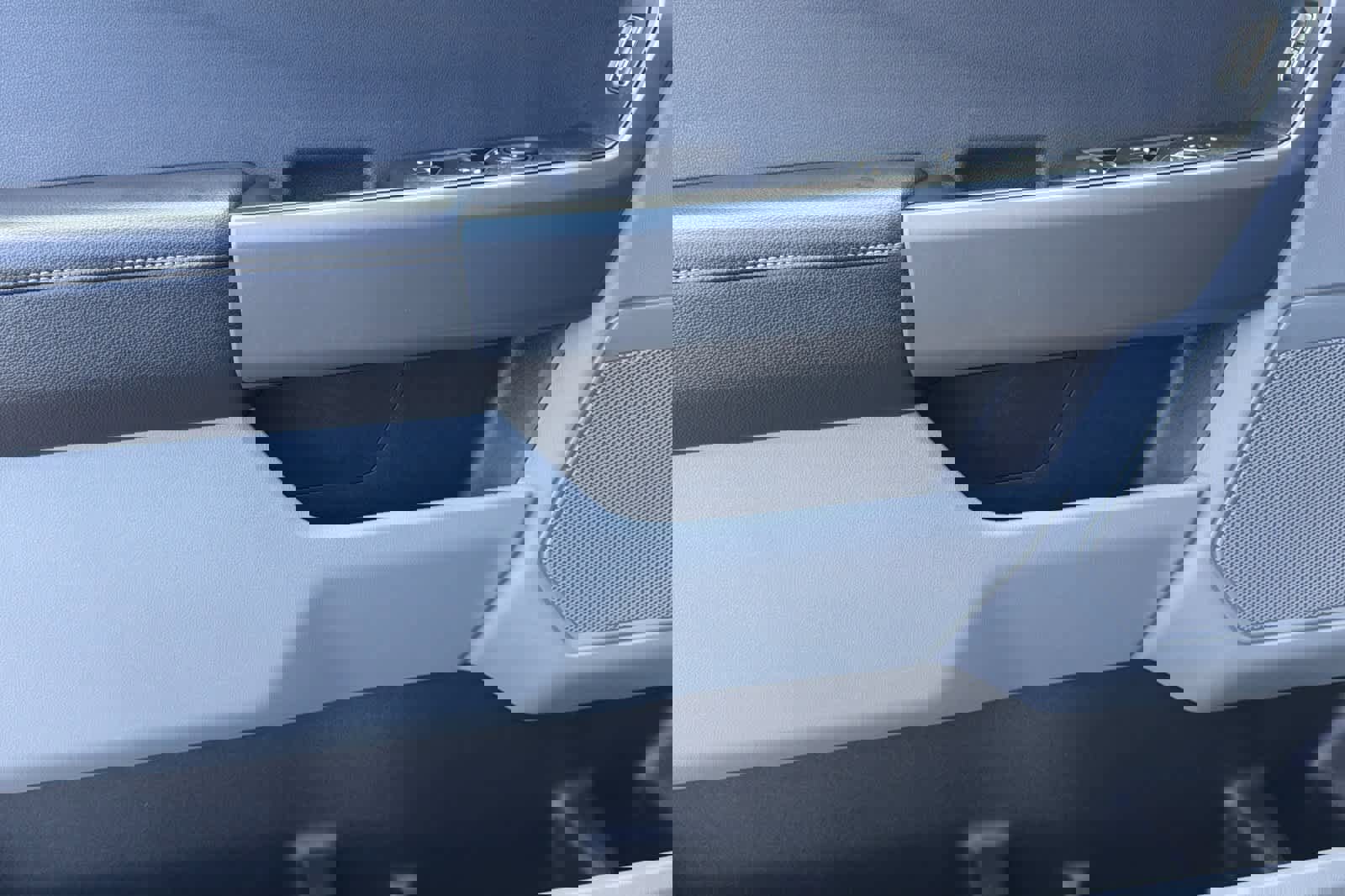 Certified 2025 Ford F250 XLT w/ FX4 Off-Road Package image 12