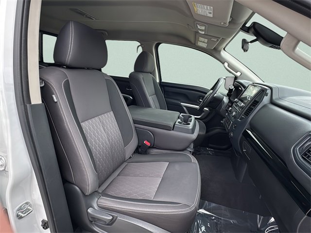 Used 2023 Nissan Titan SV image 20
