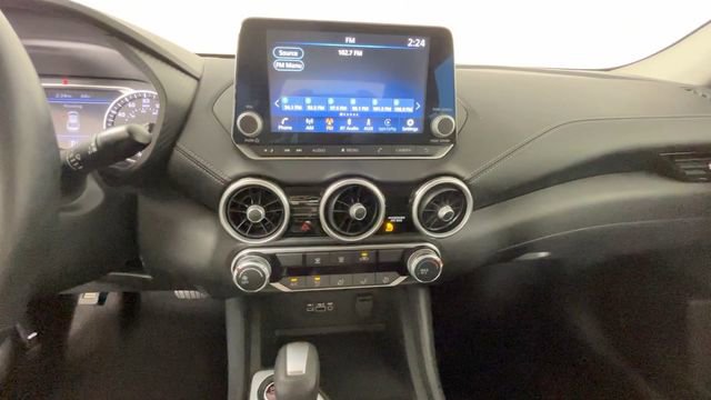 Used 2022 Nissan Sentra SV FWD image 30