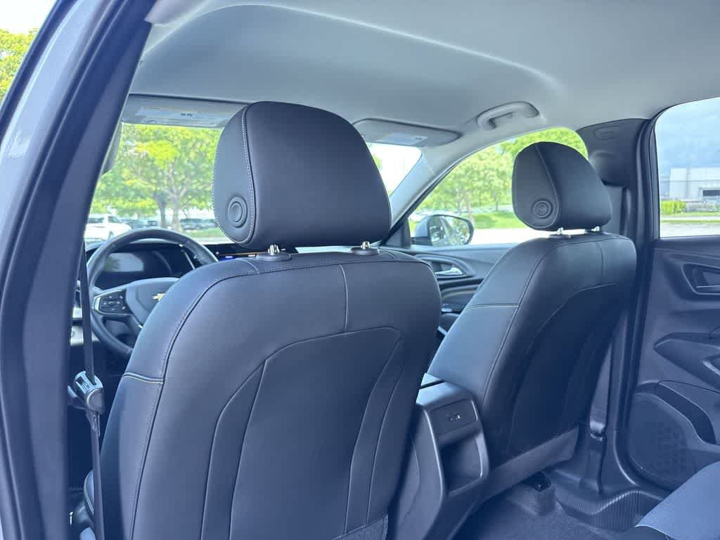 Used 2025 Chevrolet Trax LT w/ Driver Confidence Package FWD image 23