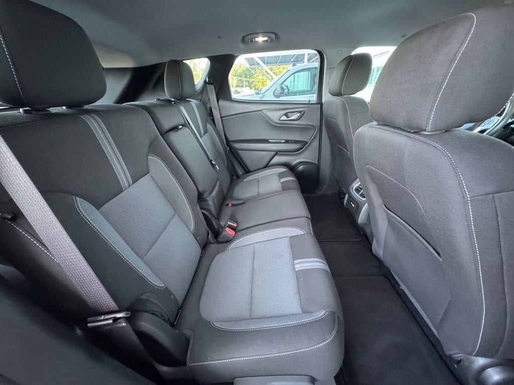 Used 2024 Chevrolet Blazer LT FWD image 23
