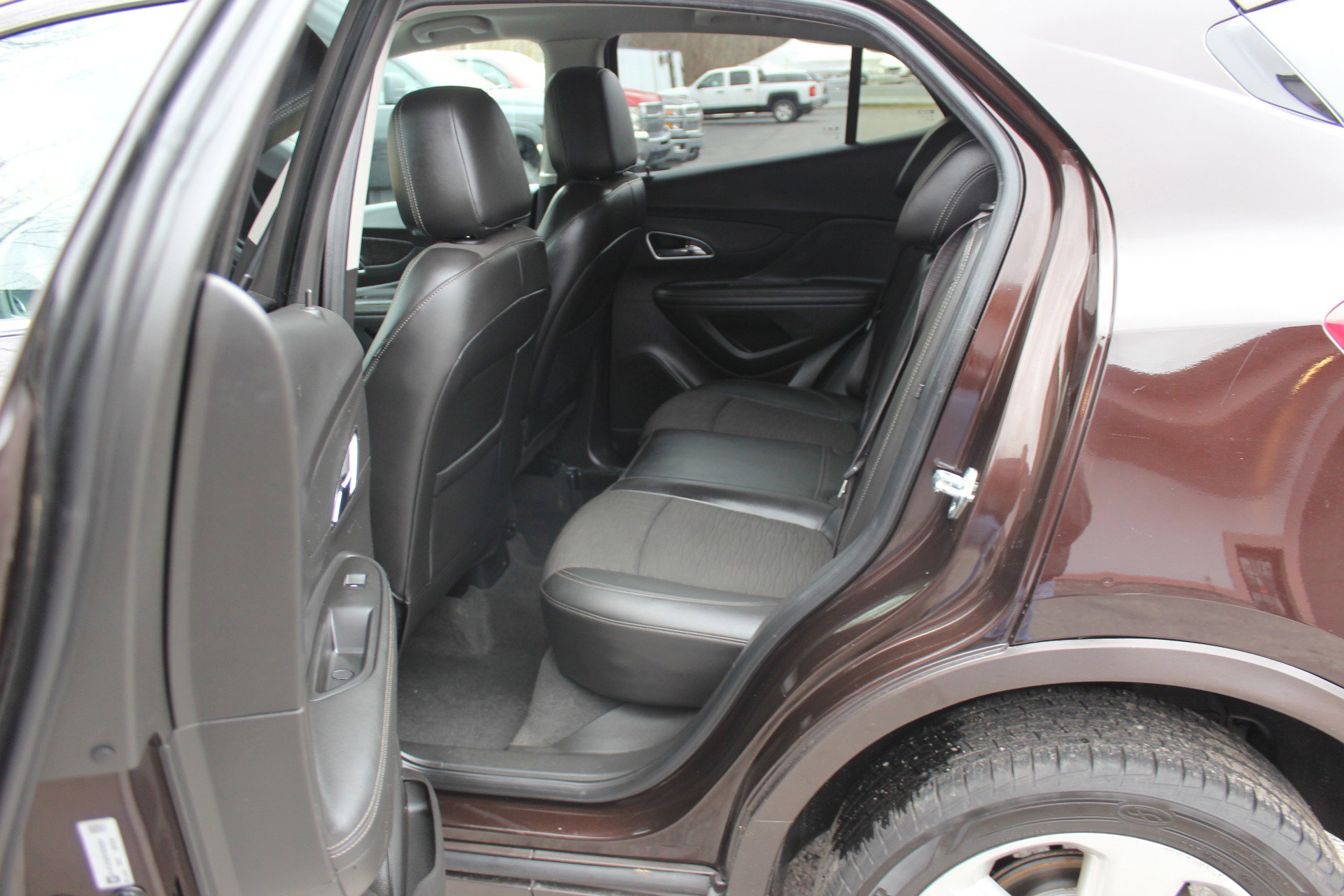 Used 2015 Buick Encore AWD image 30