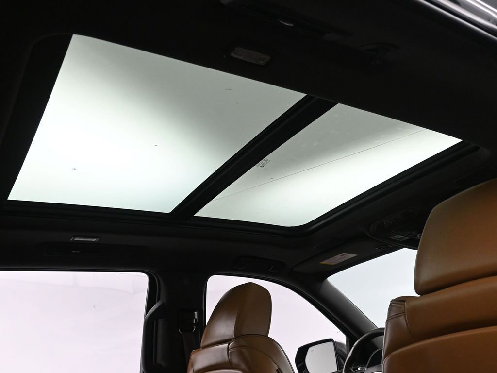 Used 2022 Cadillac Escalade Premium Luxury image 22