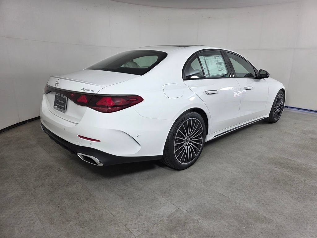 New 2027 Mercedes-Benz E 450 4MATIC Sedan image 4