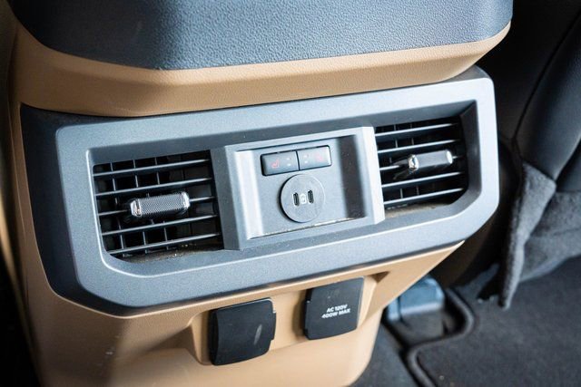 Used 2024 Ford F250 Lariat image 31