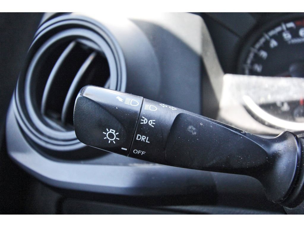 Used 2022 Toyota Tacoma SR AWD/4WD image 12