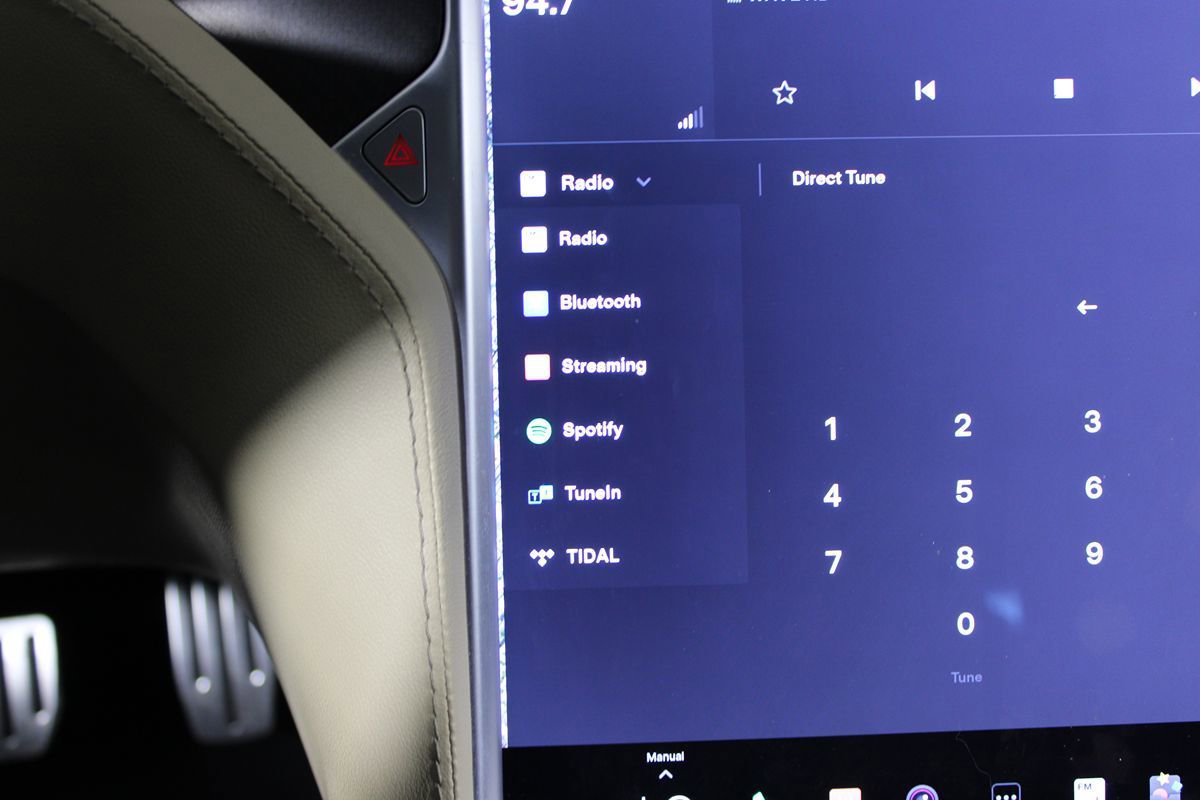 Used 2013 Tesla Model S Performance RWD image 11