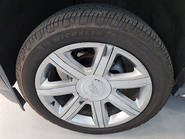 Used 2018 Cadillac Escalade Luxury image 39
