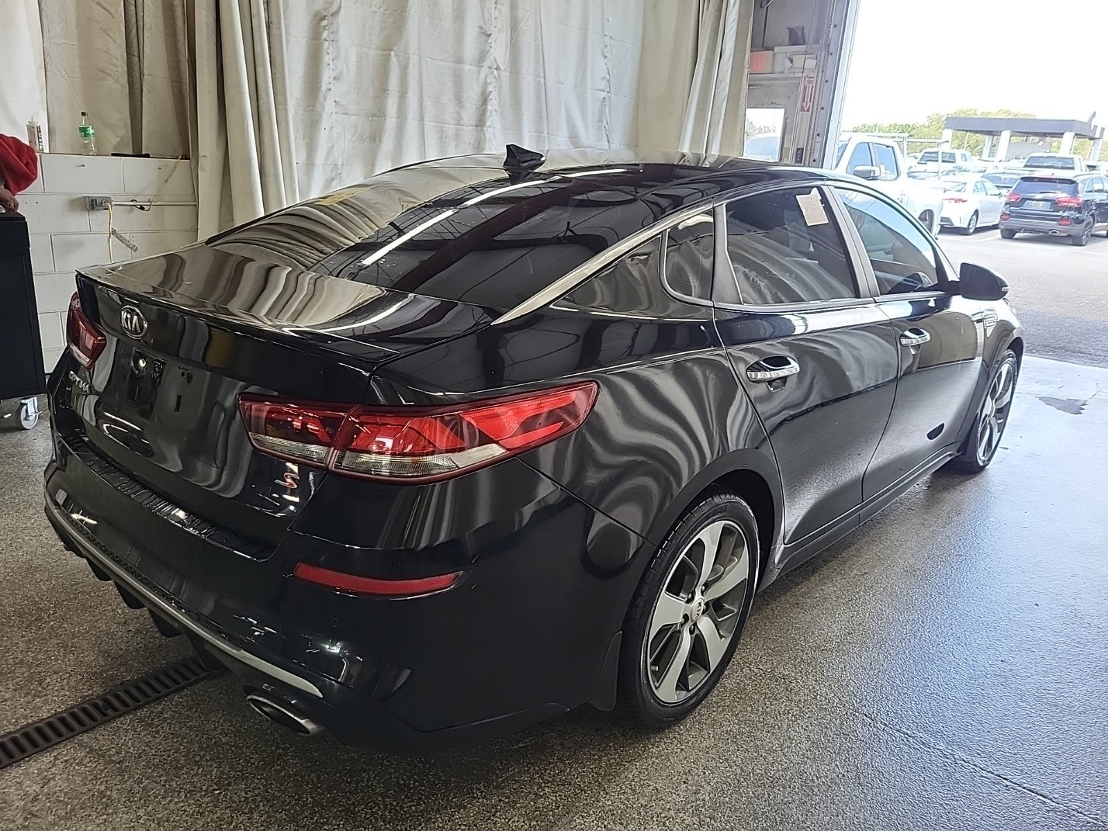 Used 2020 Kia Optima S FWD image 4