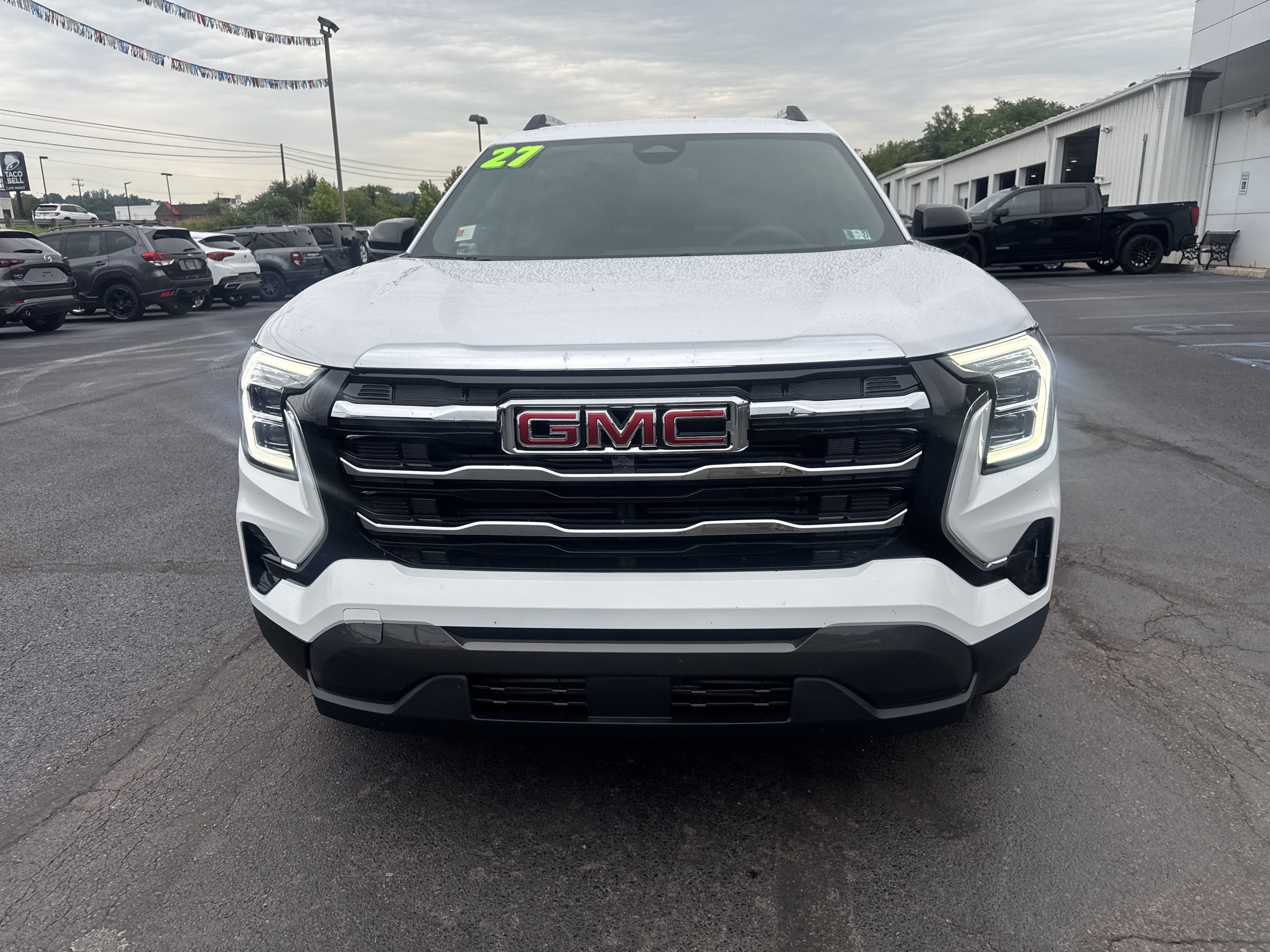 New 2027 GMC Terrain Elevation w/ Elevation Premium Package AWD/4WD image 9
