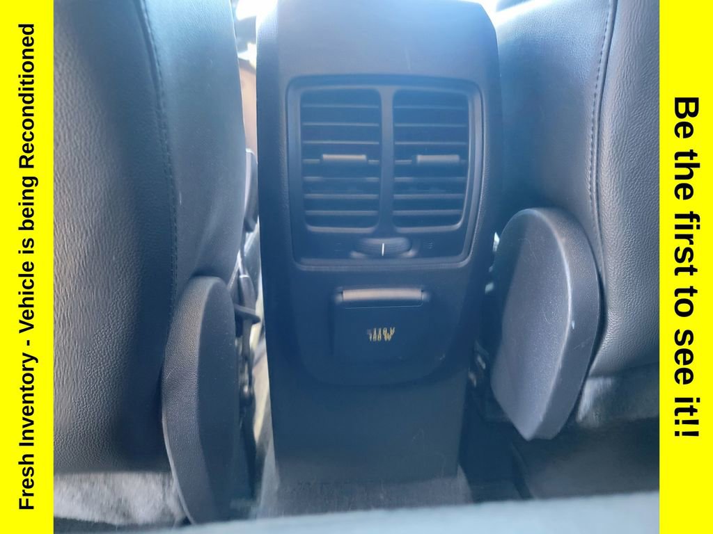 Used 2016 Ford Escape Titanium FWD image 34