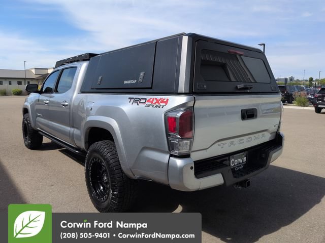 Used 2022 Toyota Tacoma TRD Sport w/ Technology Package AWD/4WD image 5
