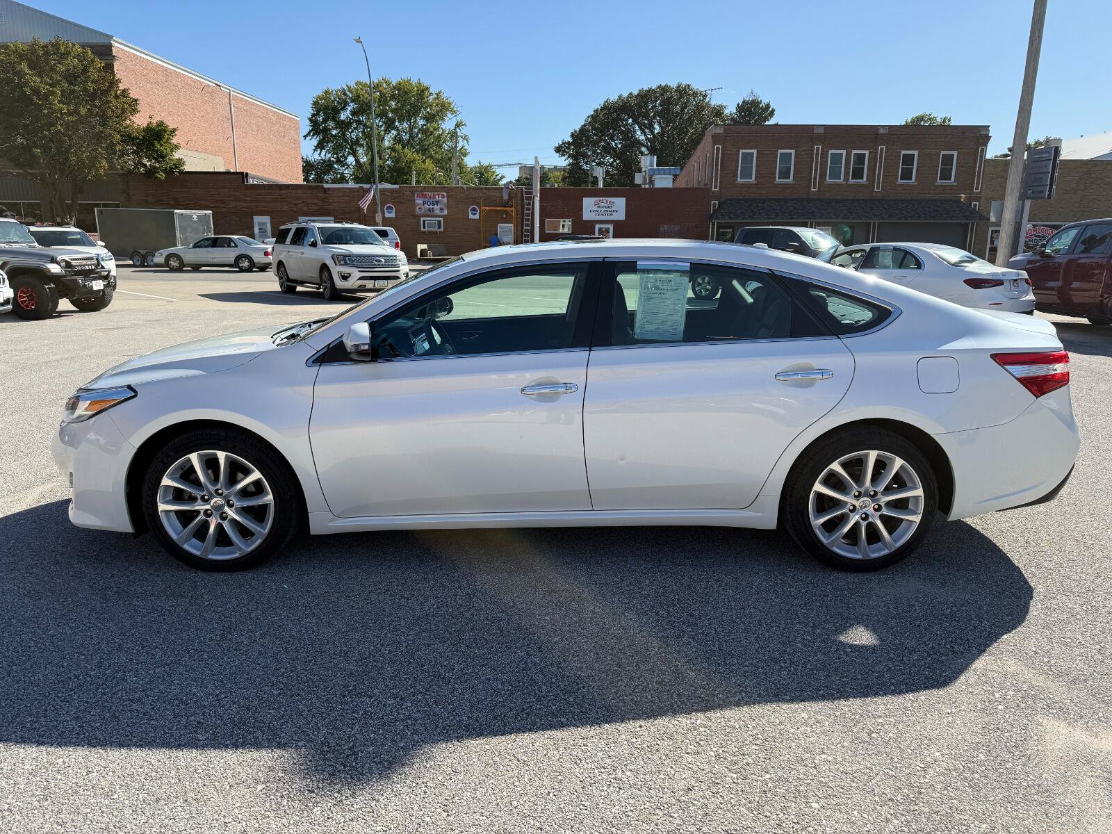 Used 2013 Toyota Avalon XLE Touring FWD image 8