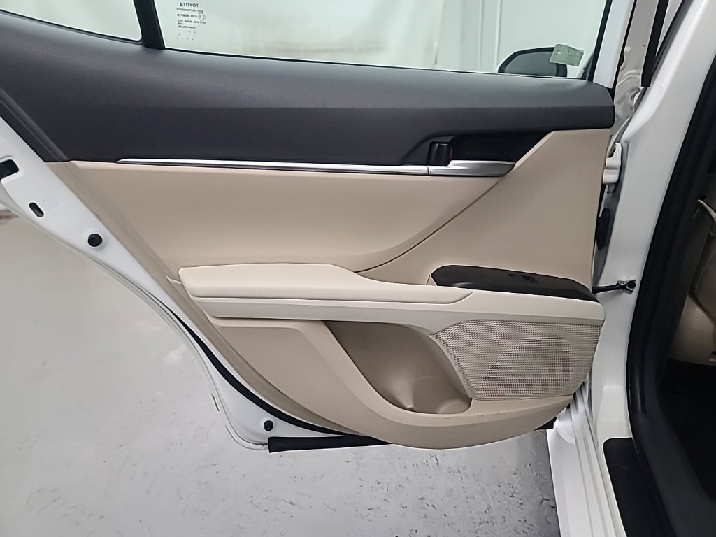 Used 2024 Toyota Camry LE FWD image 19