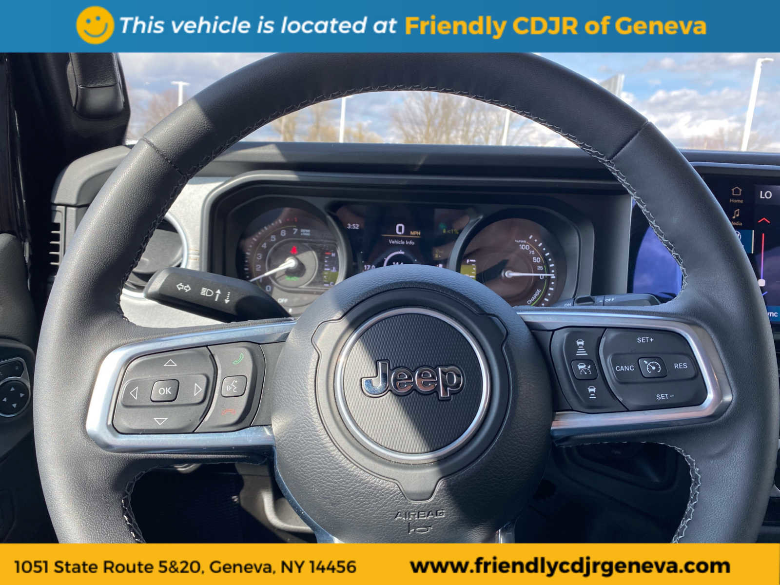 Used 2025 Jeep Wrangler Sahara image 14