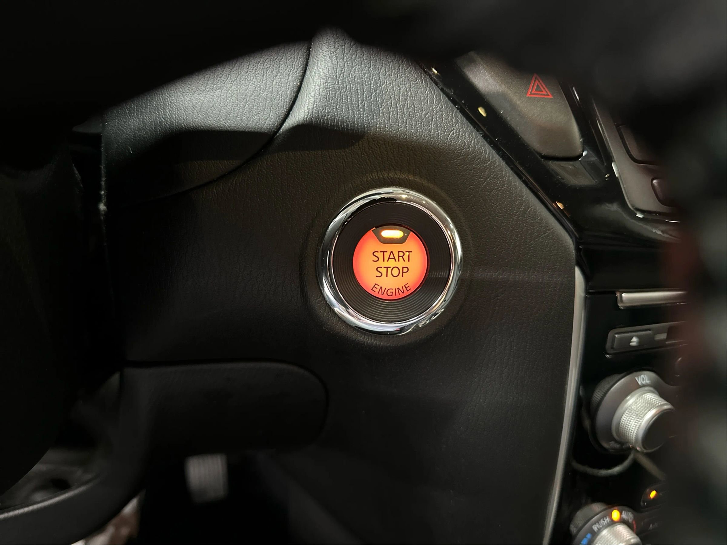 Used 2019 Nissan Pathfinder SV image 21