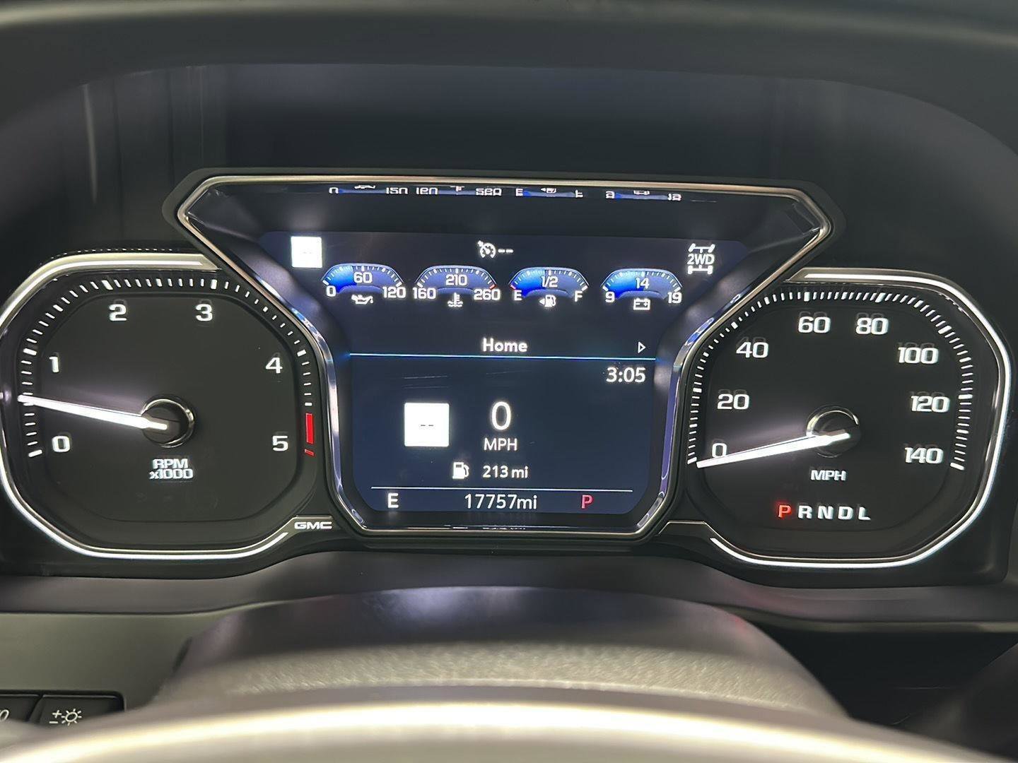 Used 2022 GMC Sierra 3500 Denali w/ Denali Ultimate Package image 25