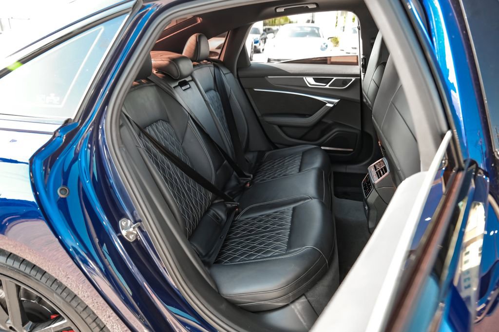 Used 2021 Audi S6 Premium Plus w/ S6 Executive Package AWD/4WD image 38