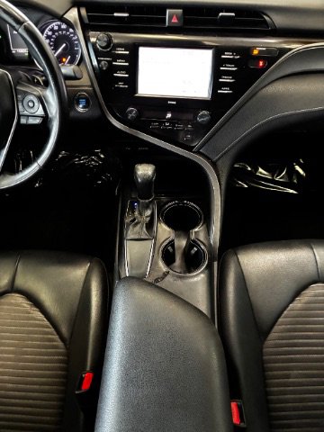 Used 2020 Toyota Camry SE w/ Convenience Package FWD image 21