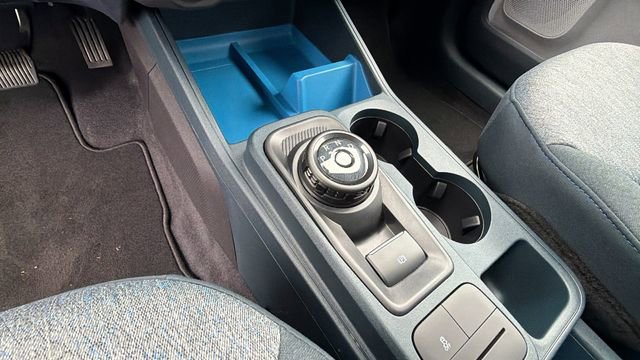 New 2025 Ford Maverick XLT image 24