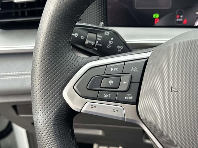 New 2026 Volkswagen Tiguan SE R-Line FWD image 19