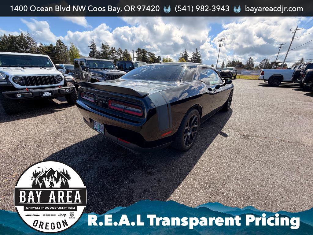 Used 2017 Dodge Challenger Scat Pack RWD image 5
