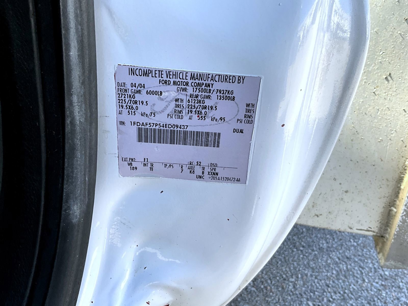 Used 2004 Ford F550 4x4 Regular Cab Super Duty image 18