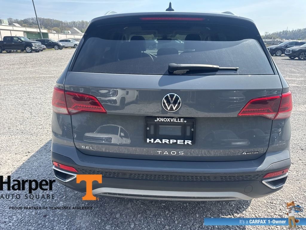 Used 2023 Volkswagen Taos SEL image 4