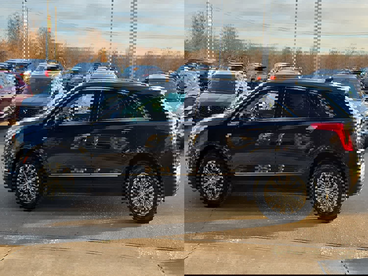 Used 2018 Cadillac XT5 Luxury w/ Driver Awareness Package image 5