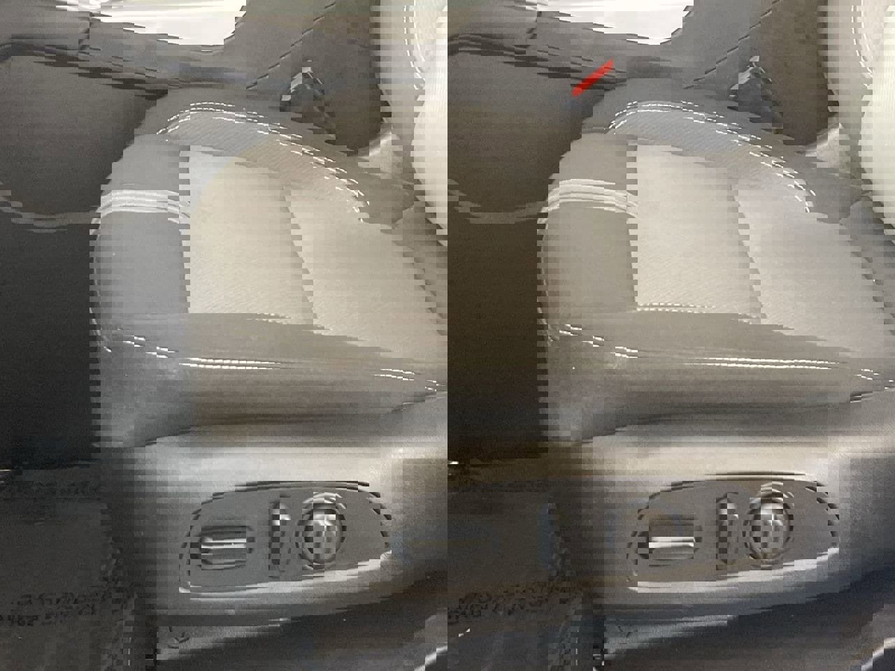 Used 2024 Chevrolet Blazer LT image 18