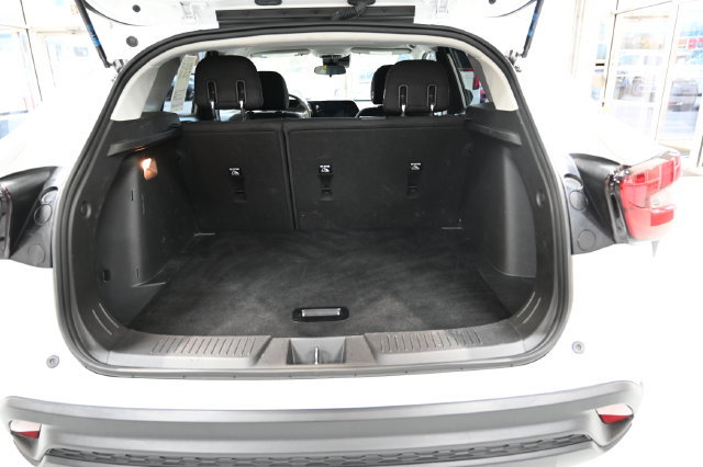 Used 2024 Chevrolet Trax LS w/ LS Convenience Package FWD image 27