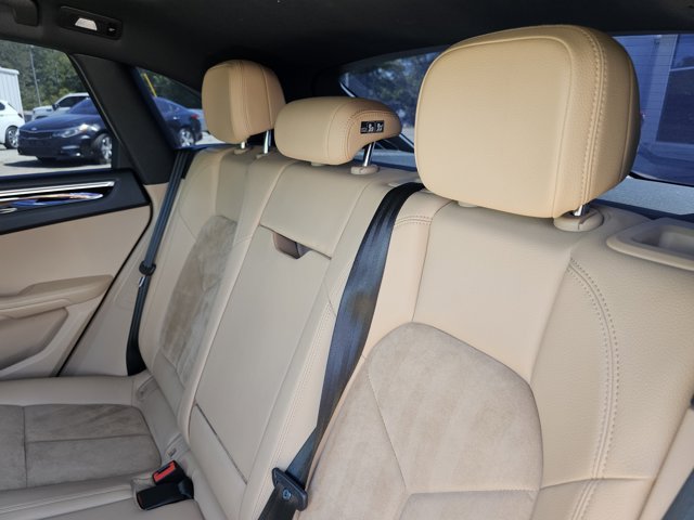 Used 2021 Porsche Macan AWD/4WD image 70