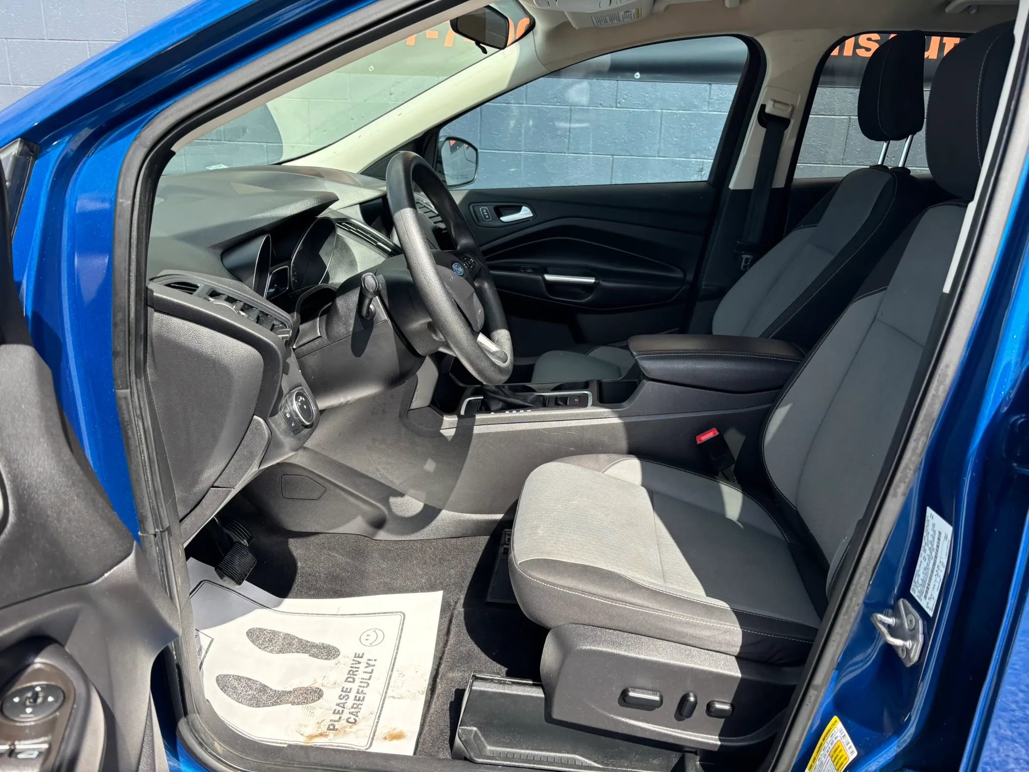 Used 2019 Ford Escape SE image 18